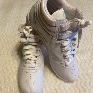 Brand NEW White Reebok Classic Freestyle Hightops